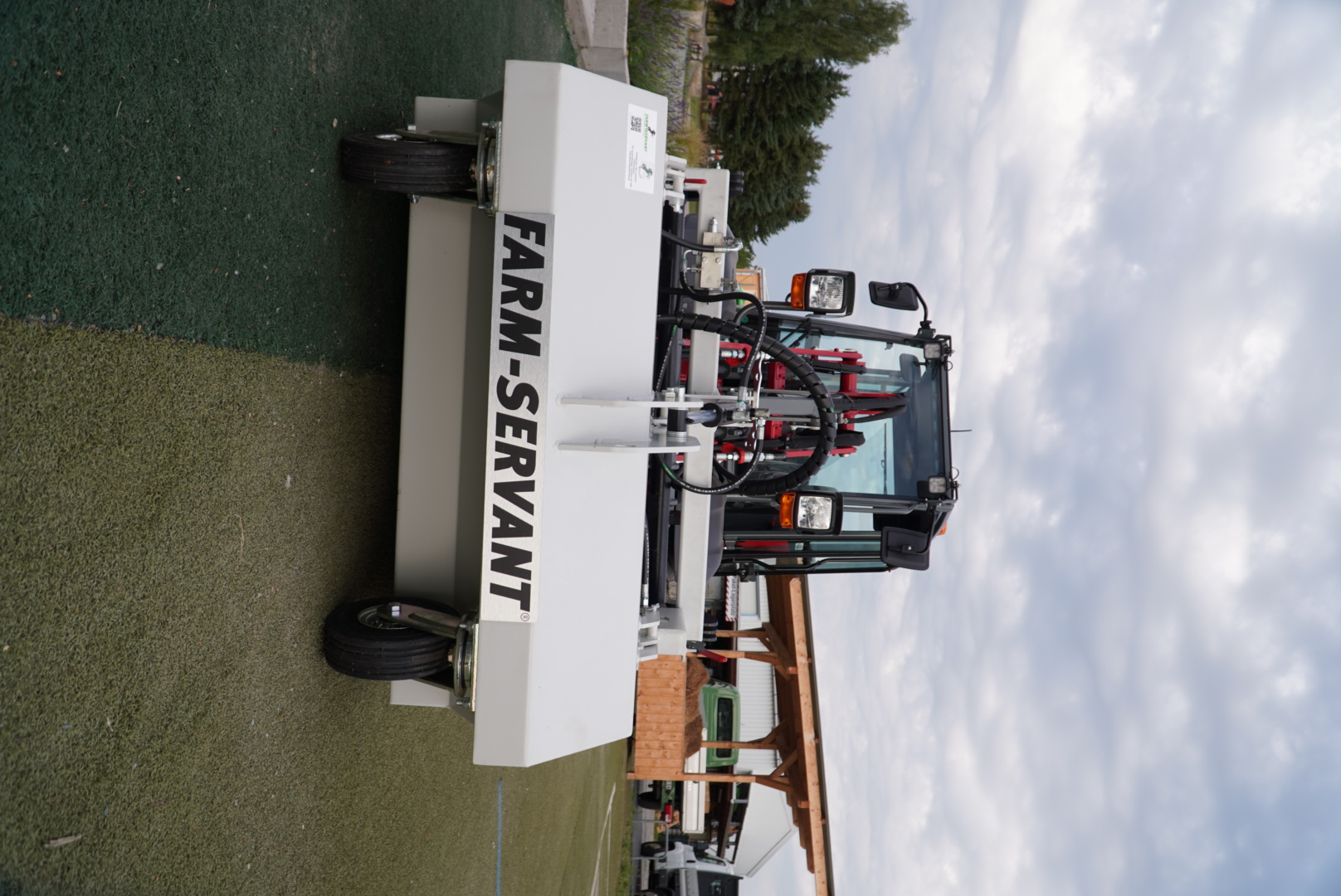FARM-SERVANT® FS130FA SCOUT